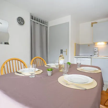 Apartment Apartment Les Mas De La Mer-1 By Interhome *