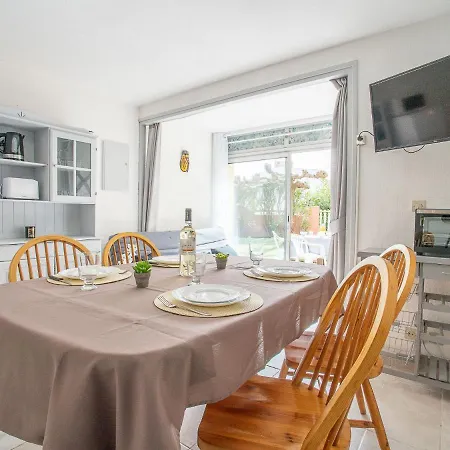 Apartment Les Mas De La Mer-1 By Interhome Appartamento *